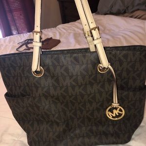 Michael Kors jet set